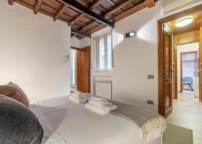 Apartament Giubbonari 23 - Fromhometorome